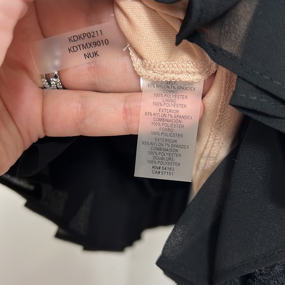 KENSIE DRESSES - Picture 8 of 8